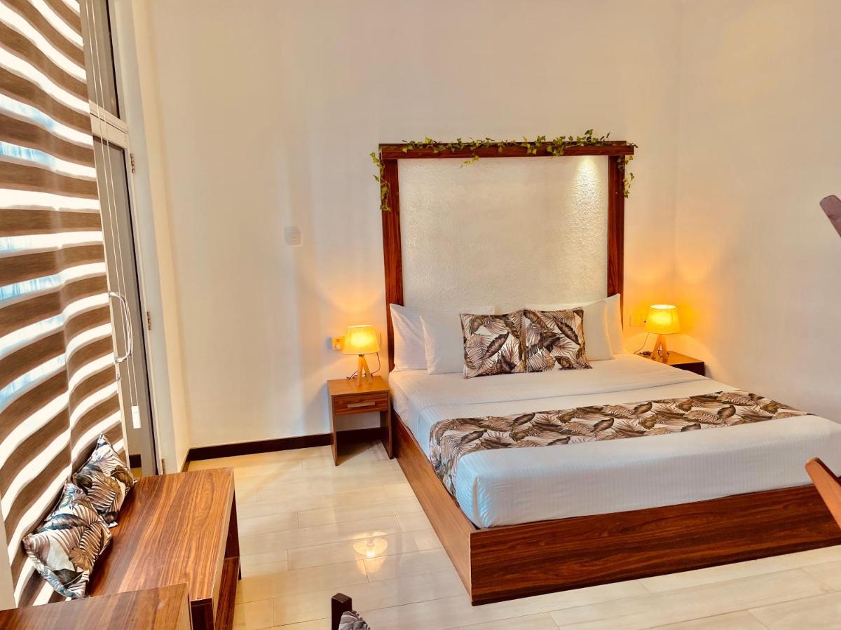 8 Plus Luxury Apartments Negombo Kültér fotó