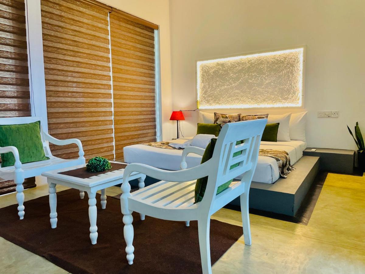 8 Plus Luxury Apartments Negombo Kültér fotó