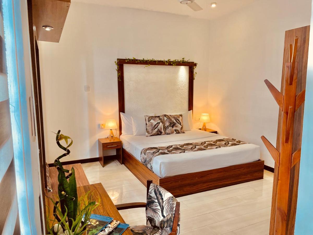 8 Plus Motels Negombo Kültér fotó