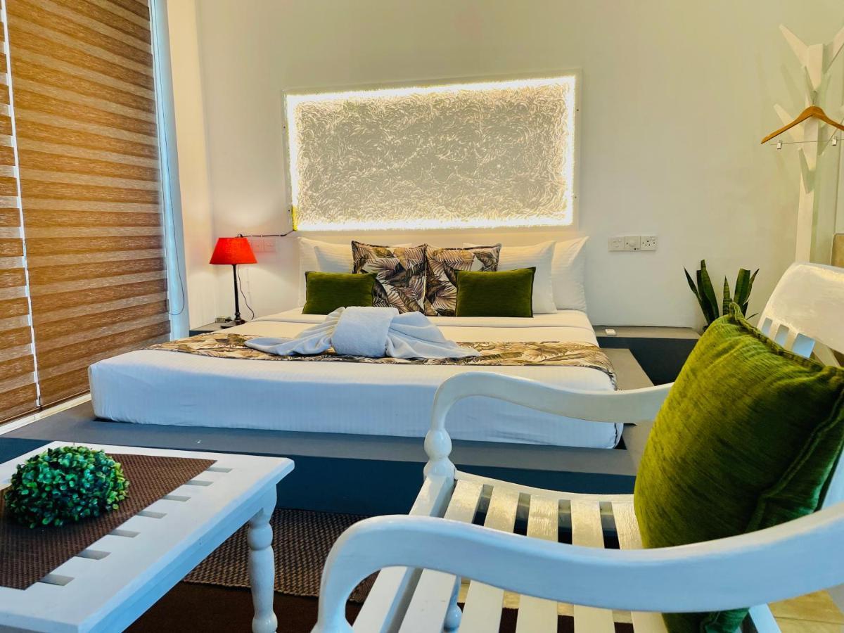 8 Plus Luxury Apartments Negombo Kültér fotó