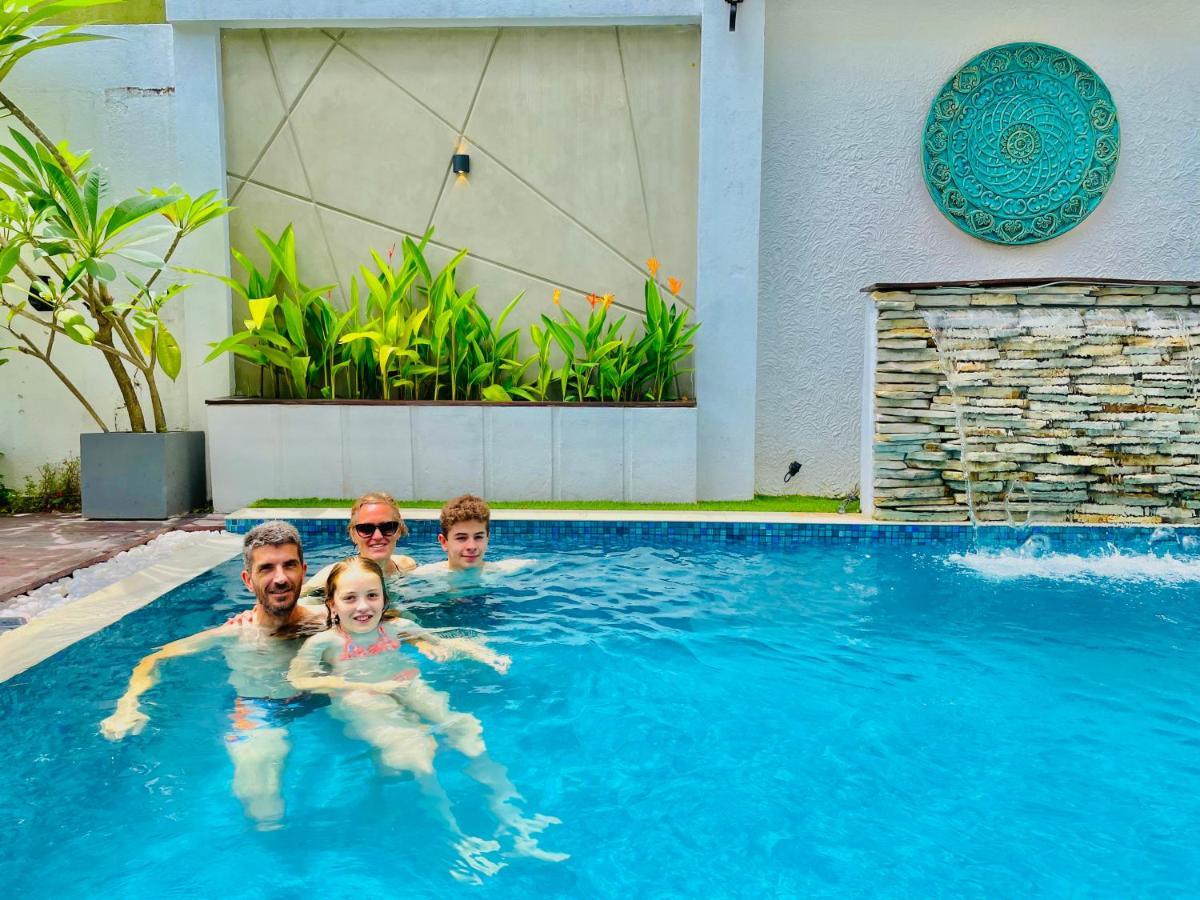 8 Plus Luxury Apartments Negombo Kültér fotó