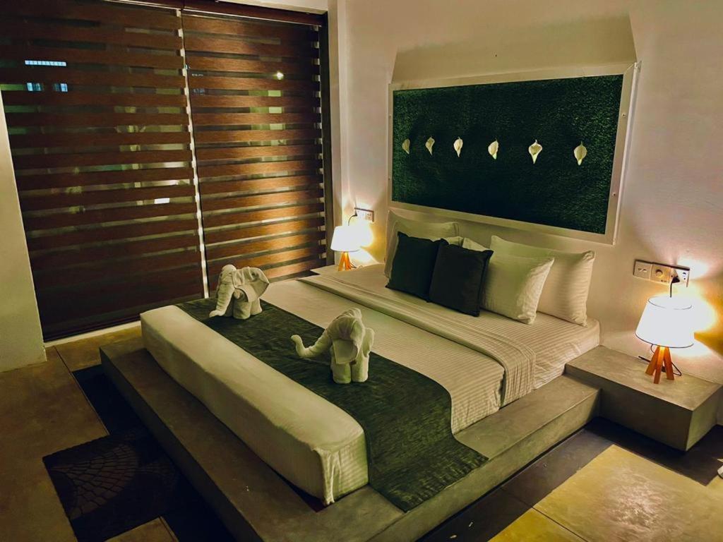 8 Plus Luxury Apartments Negombo Kültér fotó