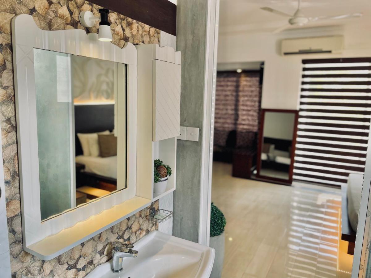 8 Plus Luxury Apartments Negombo Kültér fotó