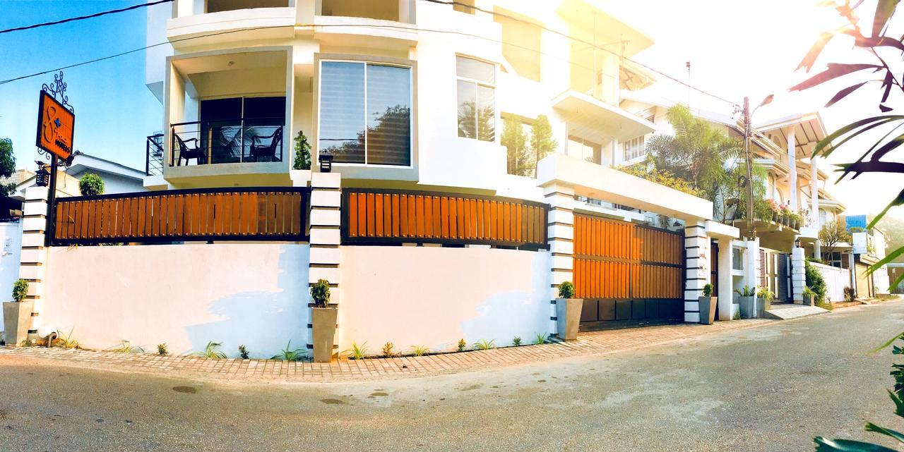 8 Plus Luxury Apartments Negombo Kültér fotó